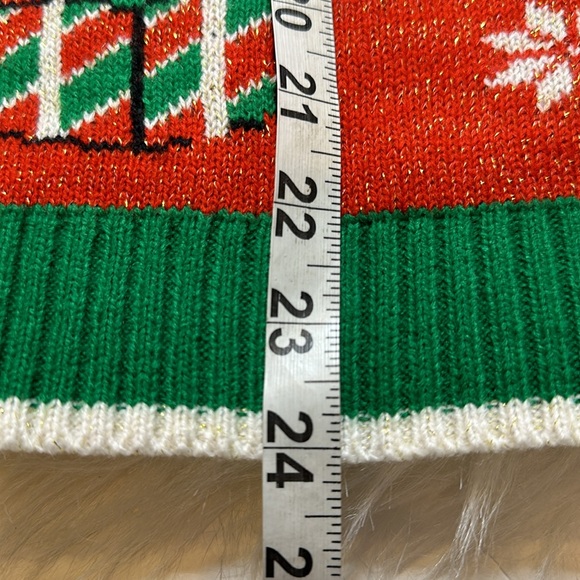 Rare Find Dancing Christmas Tree Drinking Wine Sweater Size Medium - Picture 6 of 7